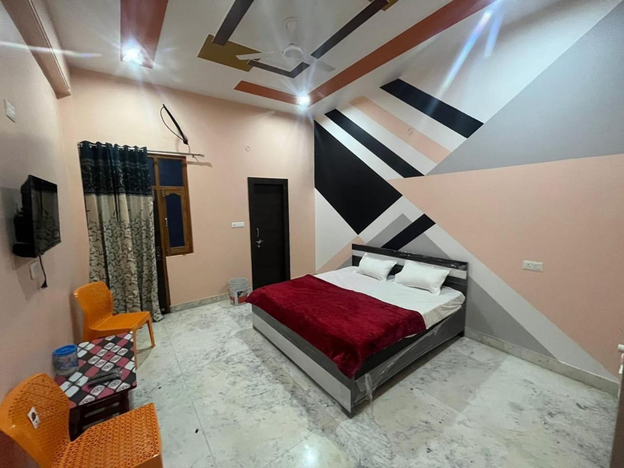 Vaishnavi Dham Hotel